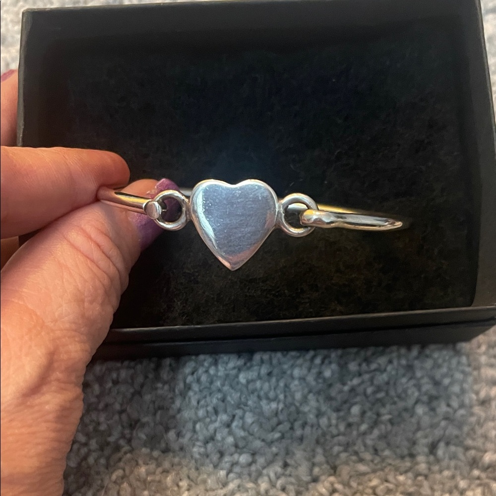 Sterling Silver heart cuff bracelet Small - Picture 2 of 5